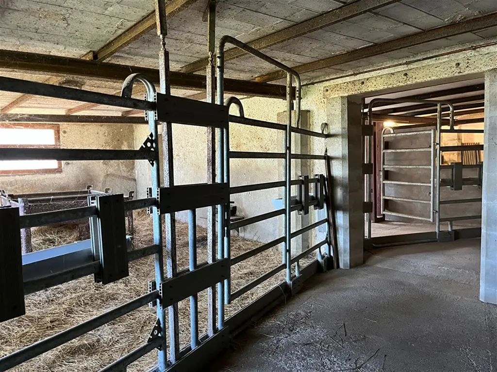 Maison 8 pièces à Quers