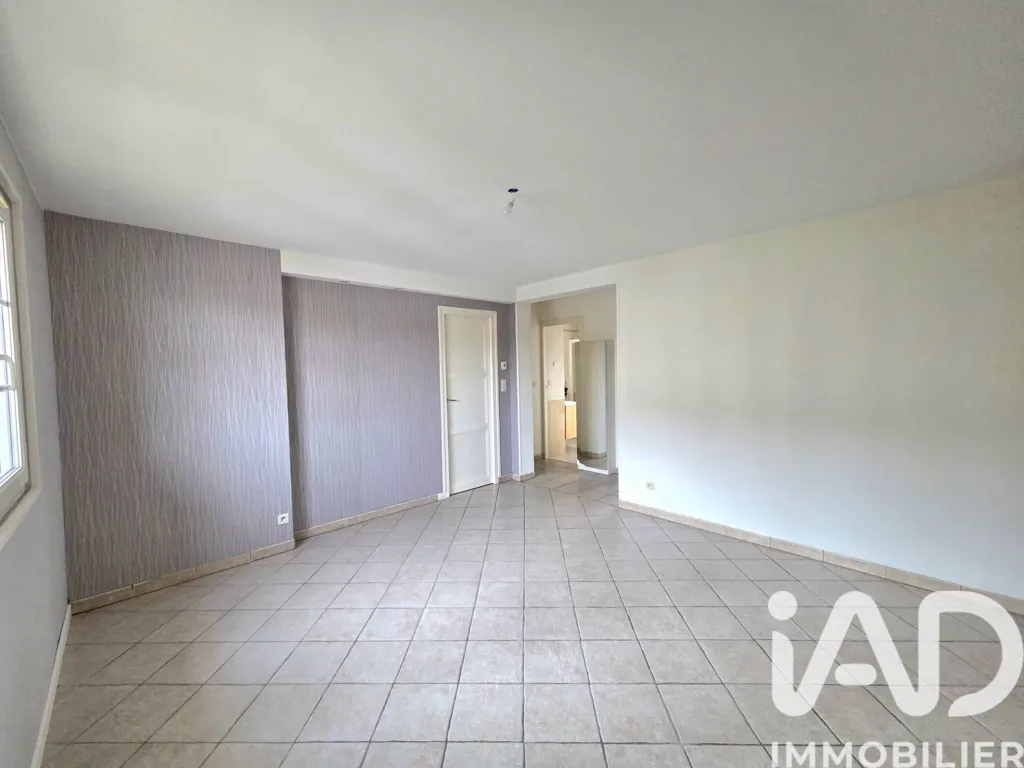 Elutuba - 1-Bedroom Apartment with Private Cellar in Troyes