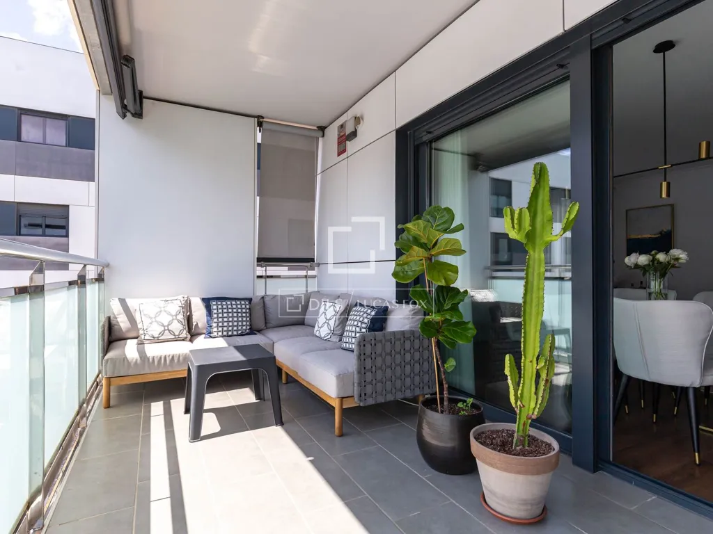 Terrasse - Modern Apartment with Terrace in Sant Just Desvern