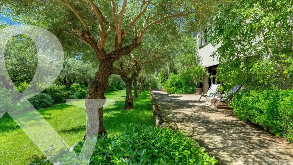 Jardin - Maison Provençale avec Piscine près de Maussane