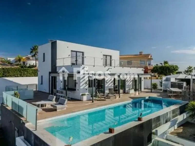 Piscine - Modern Villa with Panoramic Views in Calpe