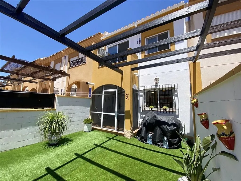 Jardin - Two-Bedroom House with Pool in Zurgena