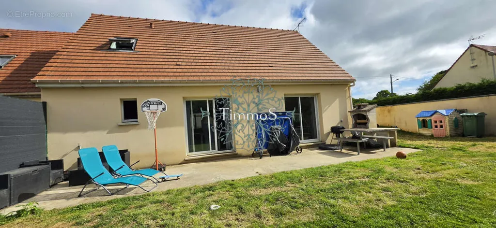 Aed - Contemporary House in Andeville Centre