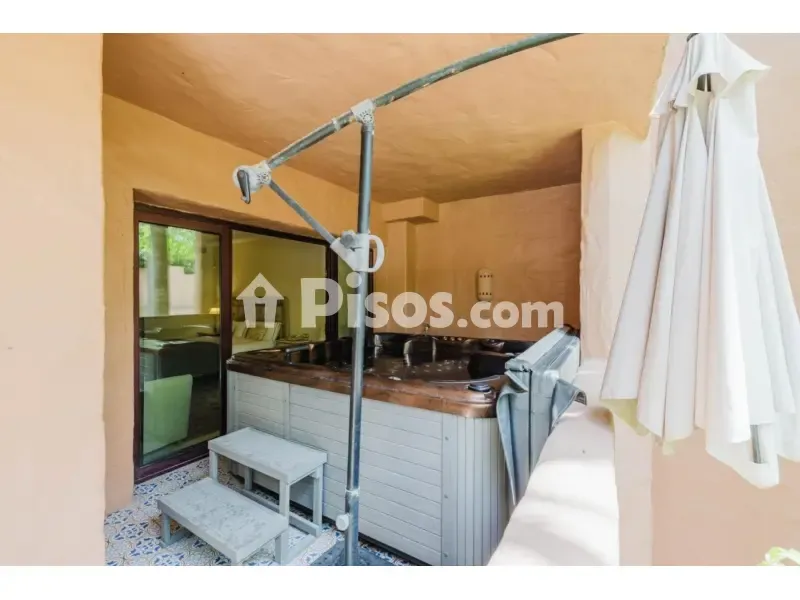 Aed - Luxury Apartment with Jacuzzi Terrace in Estepona