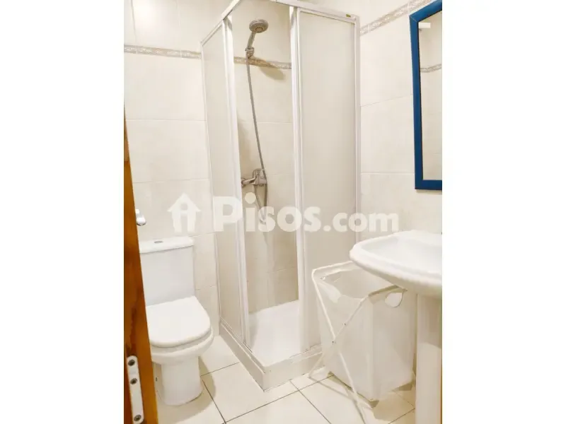 Bathrooms - T2 Apartment with Balcony in Las Palmas Centre
