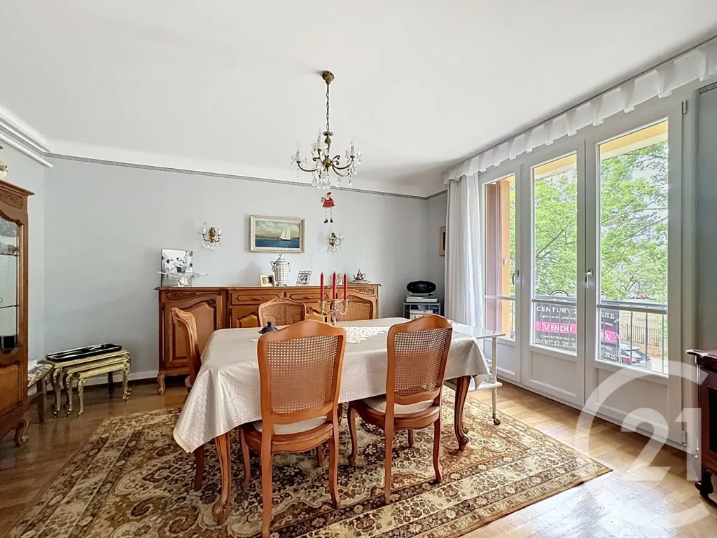 Salle à manger - Appartement de Caractère avec Balcon à Metz