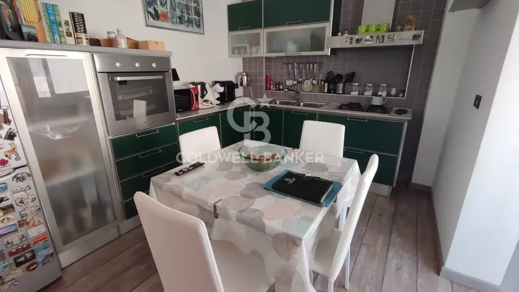 Cuisine - Triplex with Balcony in Santa Chiara, Brindisi