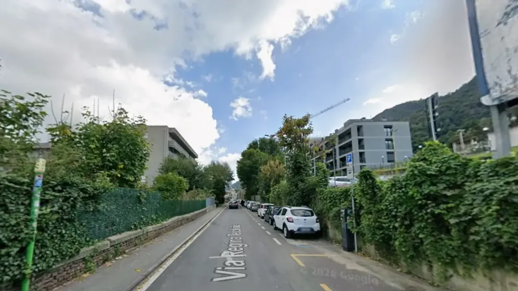 Välivaade - Rented Trilocale with Balcony in Como