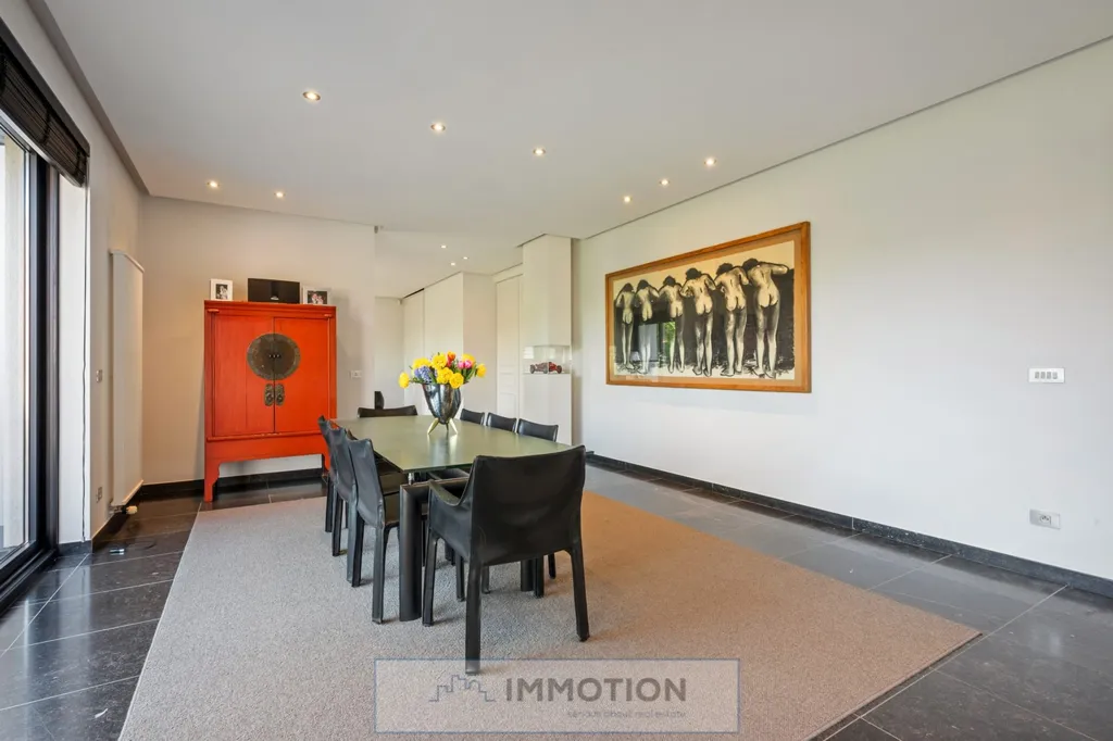 Söögituba - Stylish Villa with South-Facing Garden in Luxurious Setting