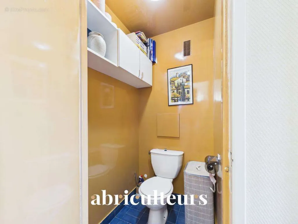 Bagni - Penthouse Apartment with Panoramic View in Garches