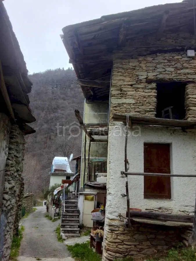 Extérieur - Rustic Property with Balcony in Paesana