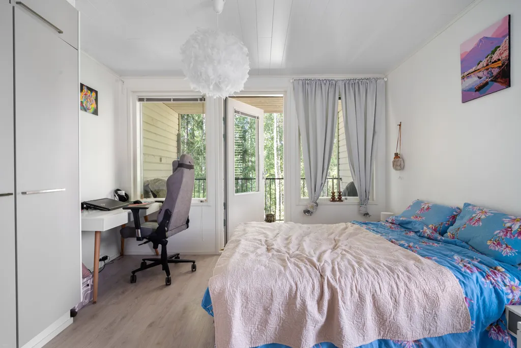 Magamistoad - Modern Apartment with Sauna in Järvenperä
