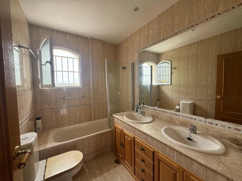 Salles de bain - Duplex Chalet with Sea View in Orihuela Costa