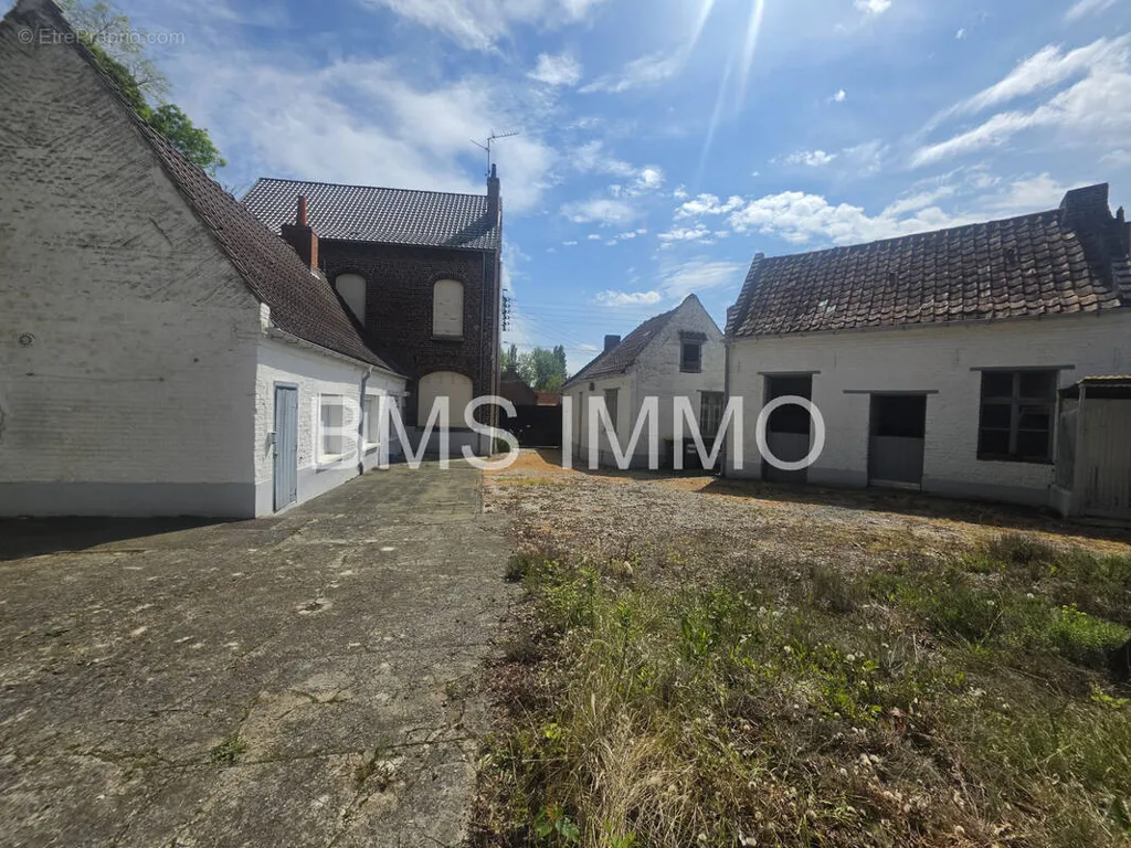 Maison 6 pièces à Raimbeaucourt