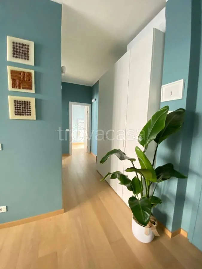 Esik - Modernised 2-Bed Flat with Balcony in San Mauro Torinese