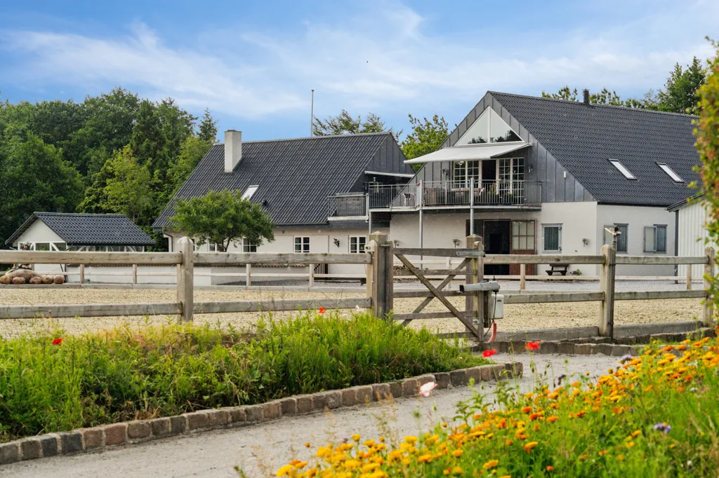 Extérieur - Equestrian Estate with Spa in Vinding