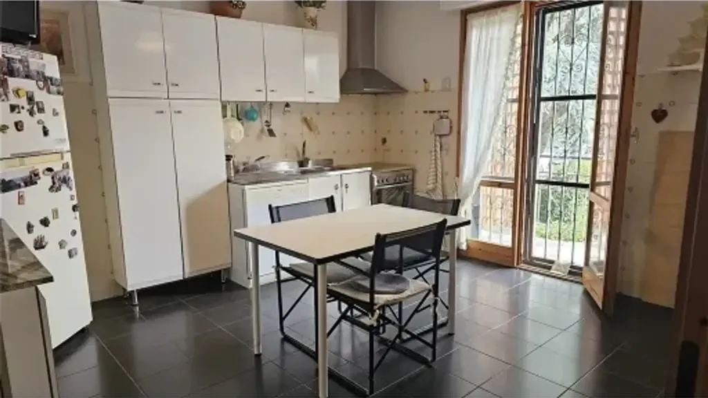 Cuisine - Refined Apartment with Terraces in Florence