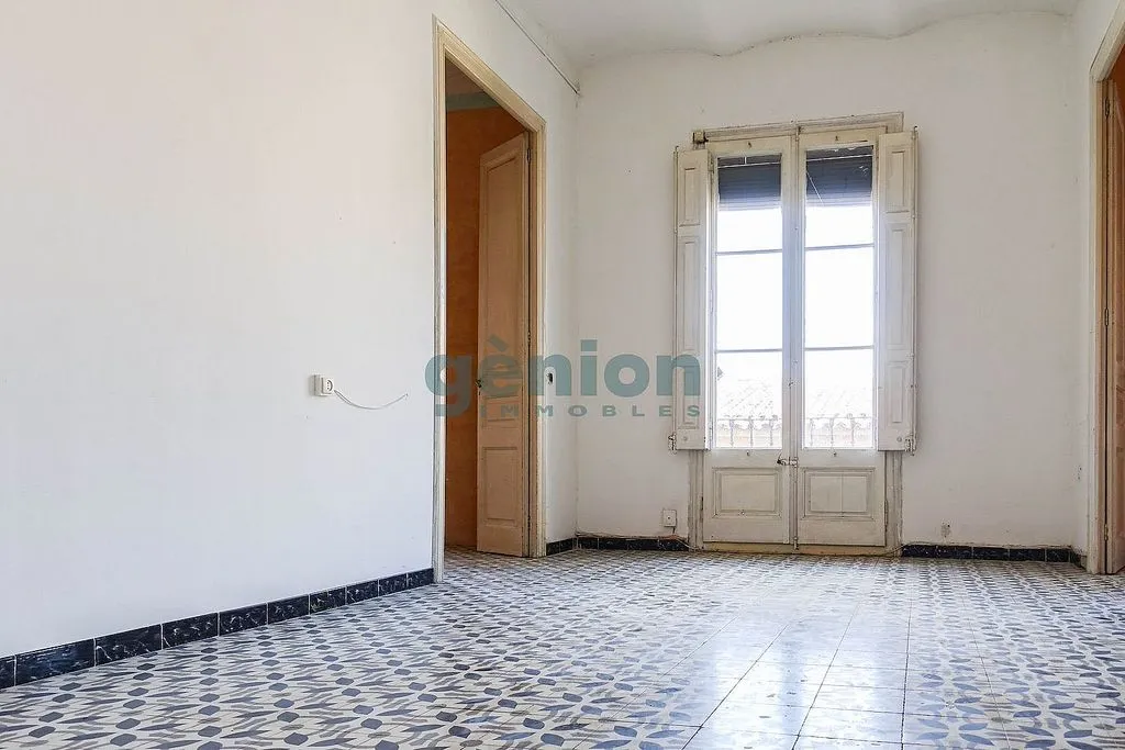Toad - Historic Flat with Balcony in Girona Centre