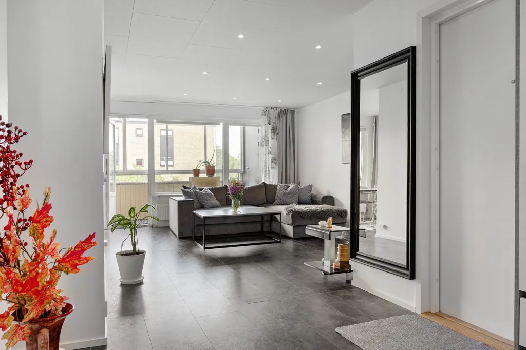 Ingresso - Modern Flat with West-Facing Balcony on Kärrets väg