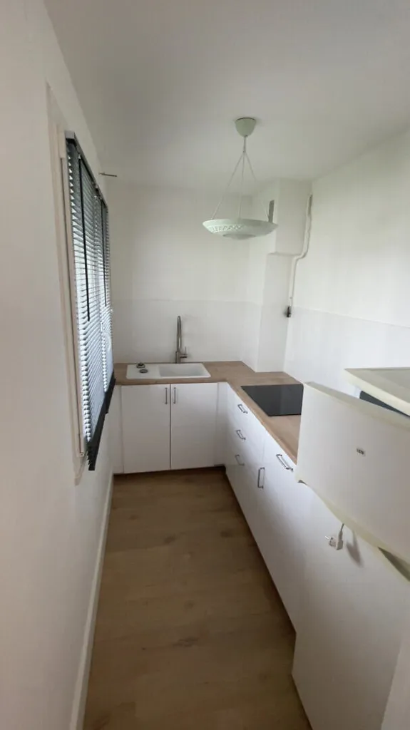 Cuisine - Studio avec Balcon et Parking au Centre de Tours