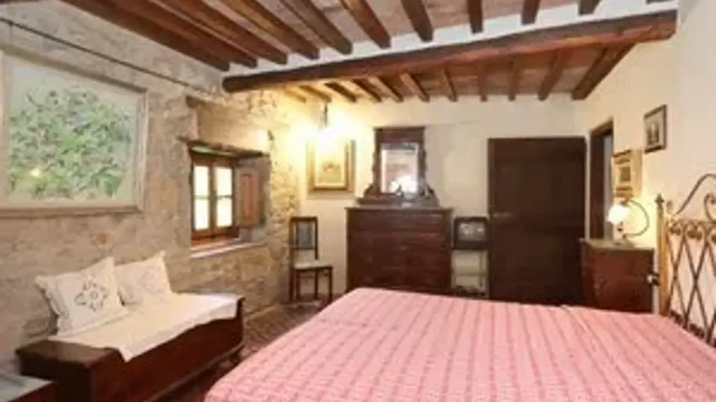 10-room house in IT