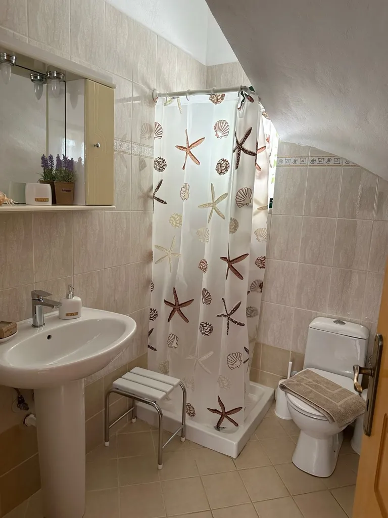 Salles de bain - Detached Maisonette with Sea View in Chania