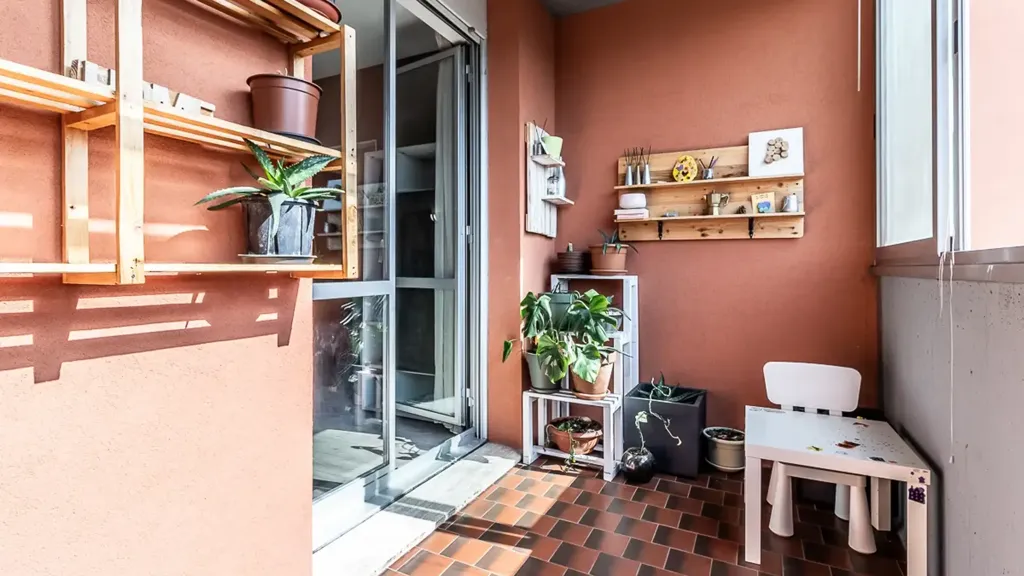 balcony