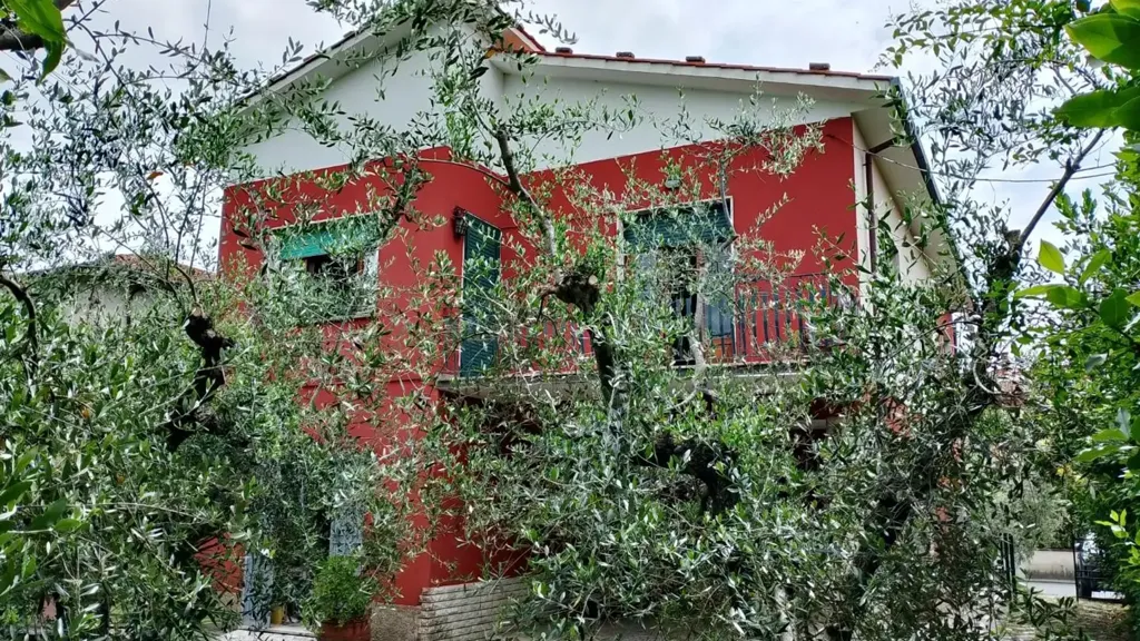 Välivaade - Villa with Garden in Moriano, Lucca