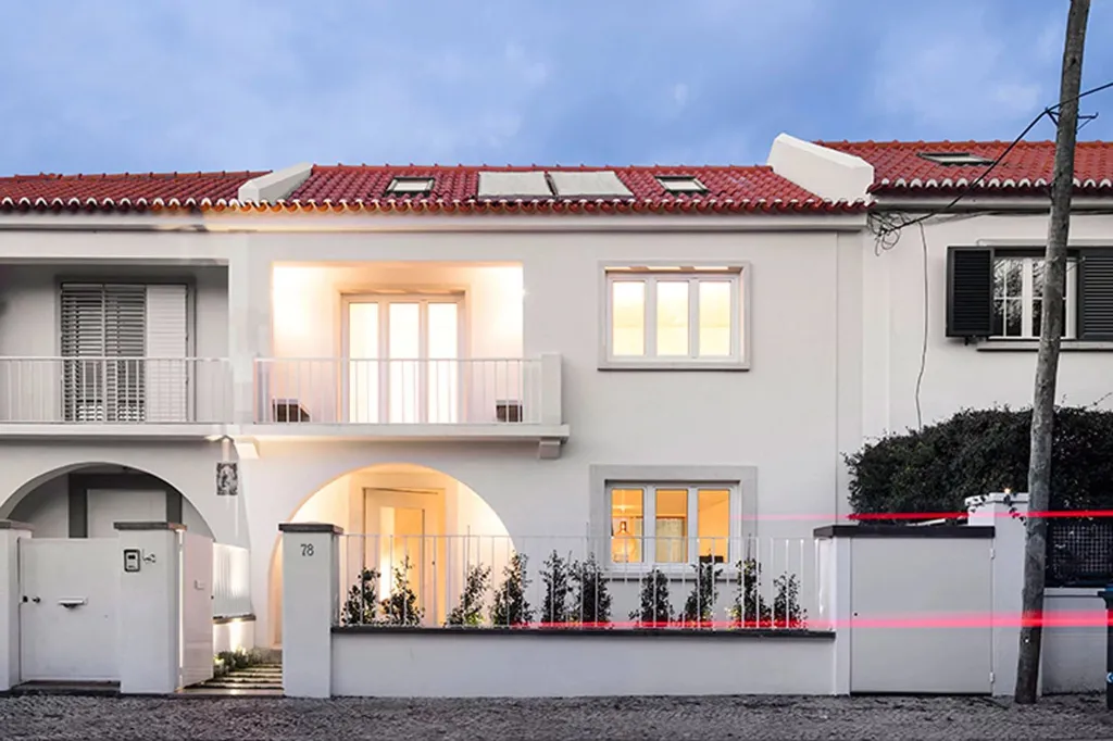 Välivaade - Modern Villa with Portuguese Facade in Restelo, Lisbon