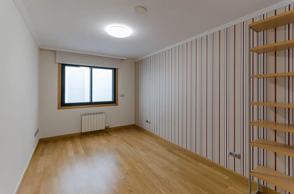 Pièces - Apartment with Sea View on Rubine Avenue