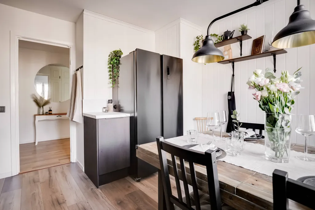 Salle à manger - Apartment with Balcony in Värmdö