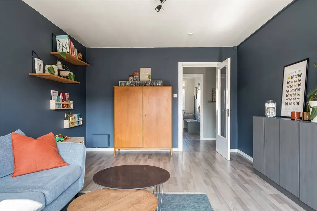 Séjour - Modern Flat with South-Facing Balcony in Västerhaninge
