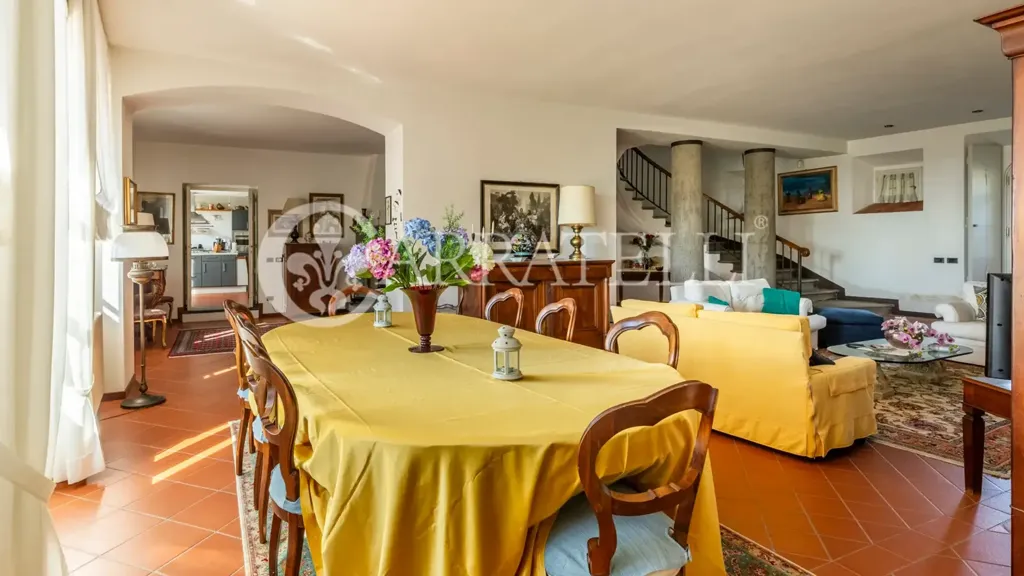 Söögituba - Historic Villa with Olive Grove in Capannori