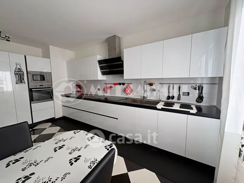 Cuisine - Bifamiliar House with Solar Panels in Aviano