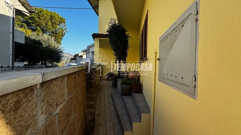 Jardin - Terraced Villa with Garden in Chieti