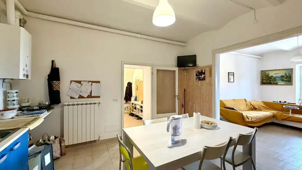 Salle à manger - Quadrilocale with Central Location in Volterra