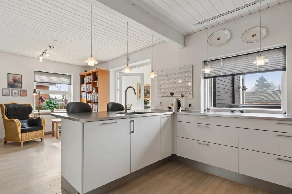 Cuisine - Rustic Villa with Garden in Kristrup