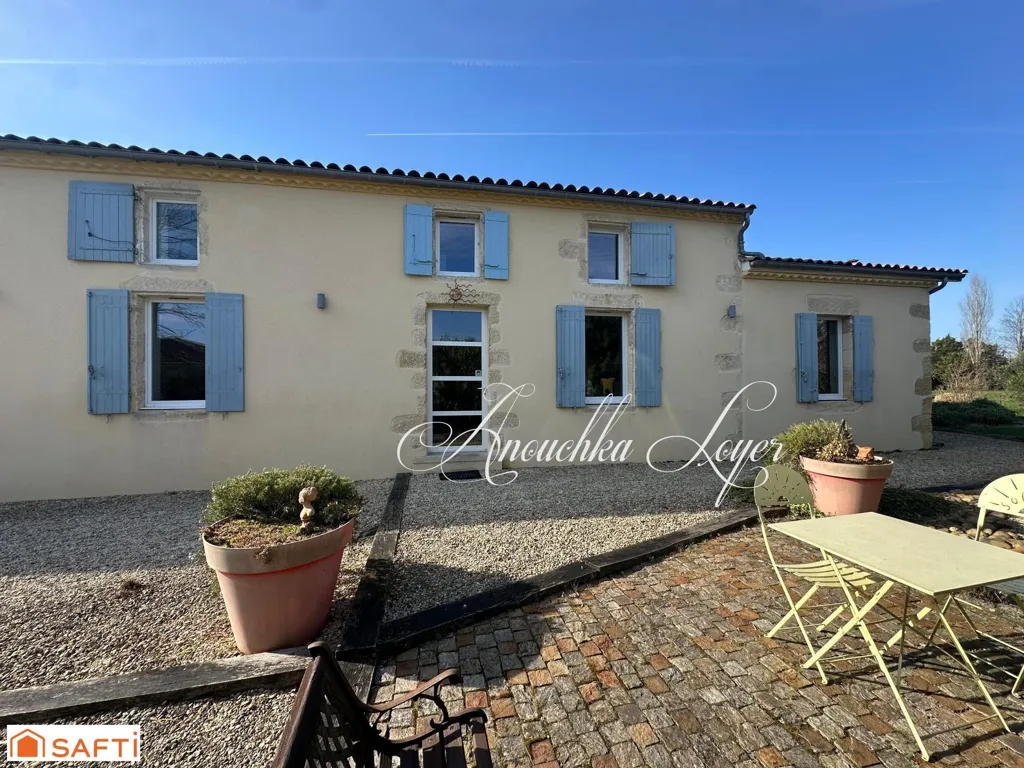Giardino - Architecturally Renovated Stone House with Pool in Langon