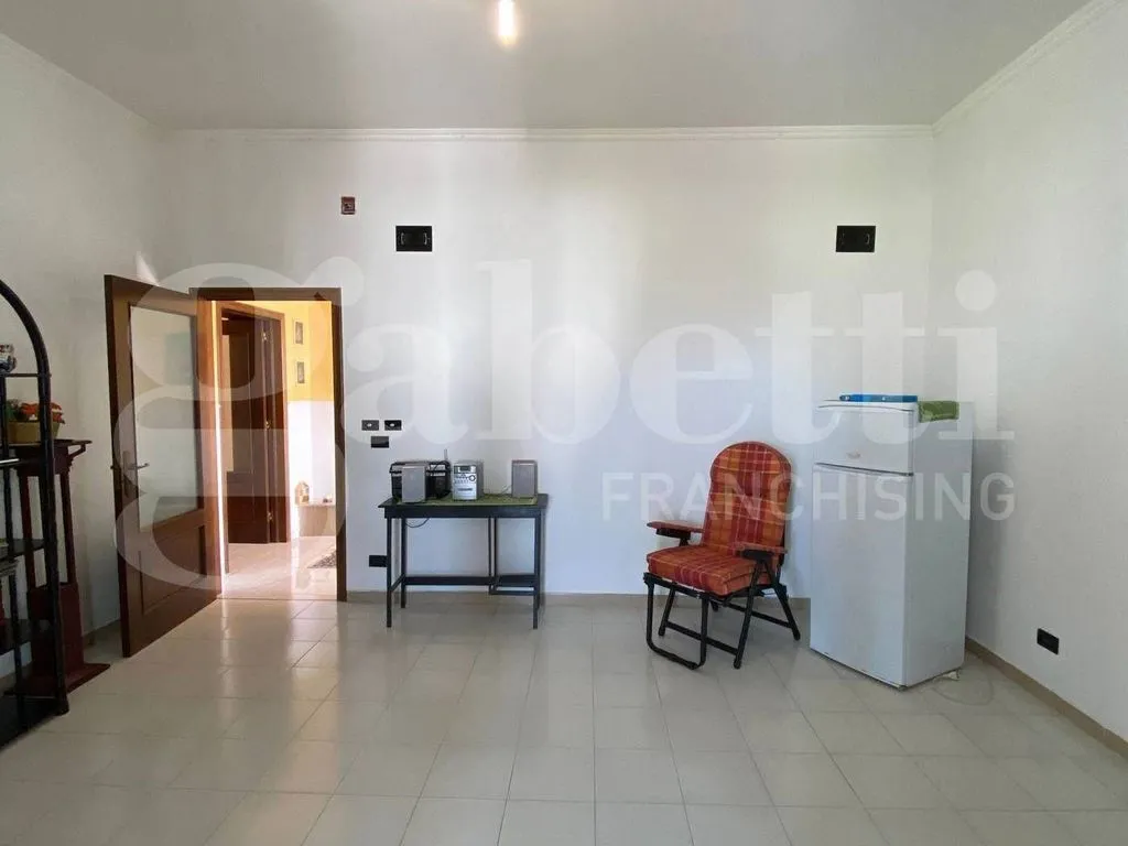 Living Room - Versatile Villa with Garden in Trani