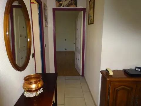 Esik - Spacious House with Garden in Cahors
