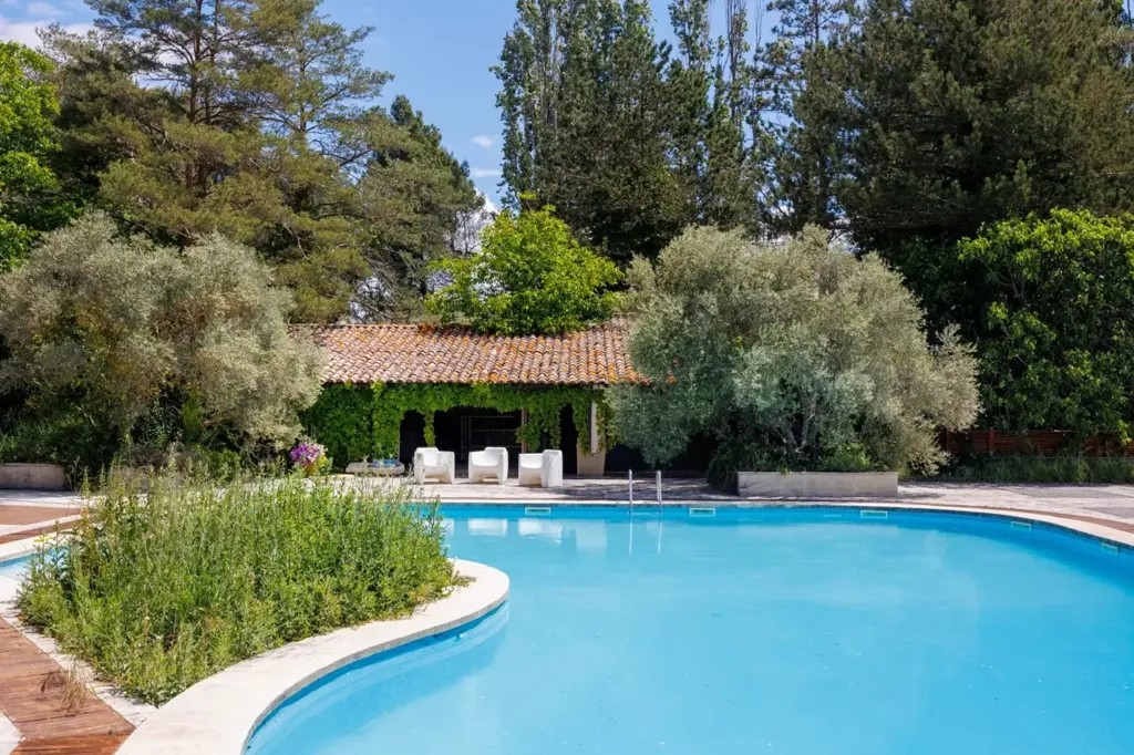 Piscine - Mas de Maître avec Piscine Intérieure à Pertuis