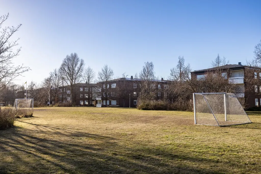 Aed - Apartment with West-Facing Balcony in Kalmar