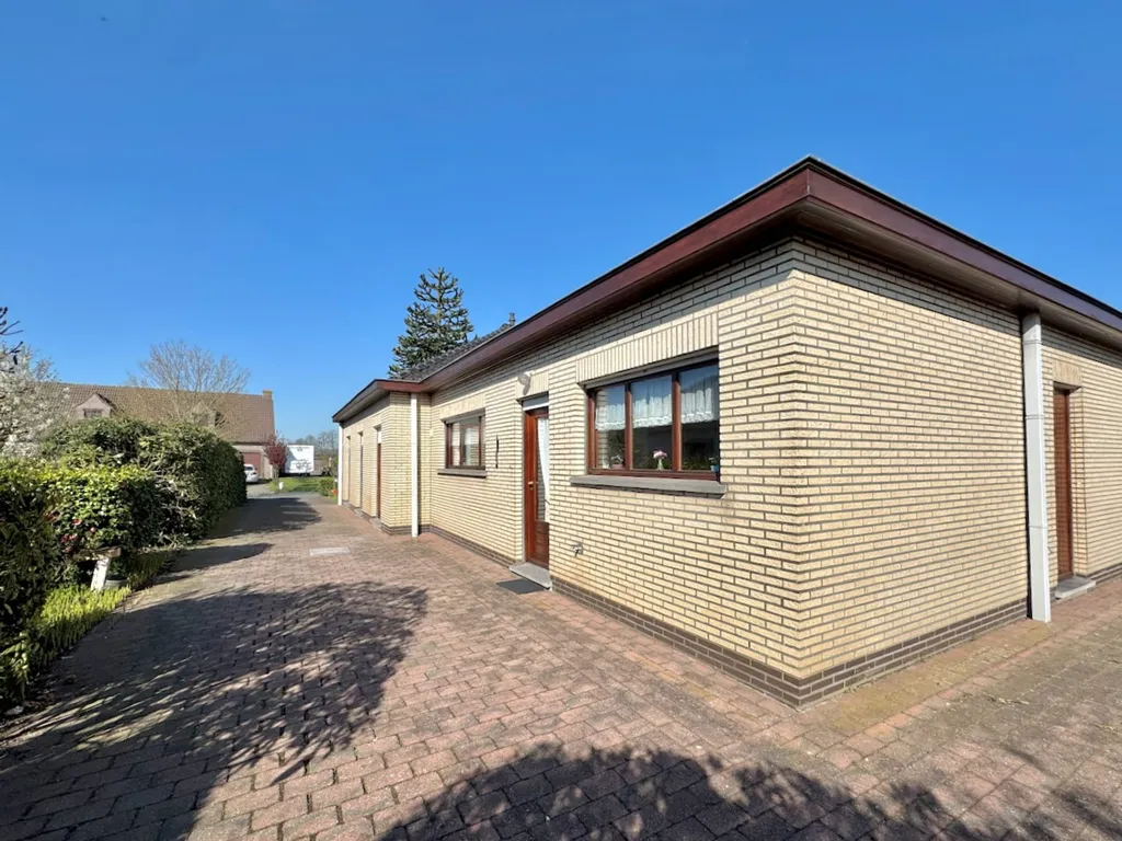 Välivaade - Bungalow with Large Garage in Ertvelde