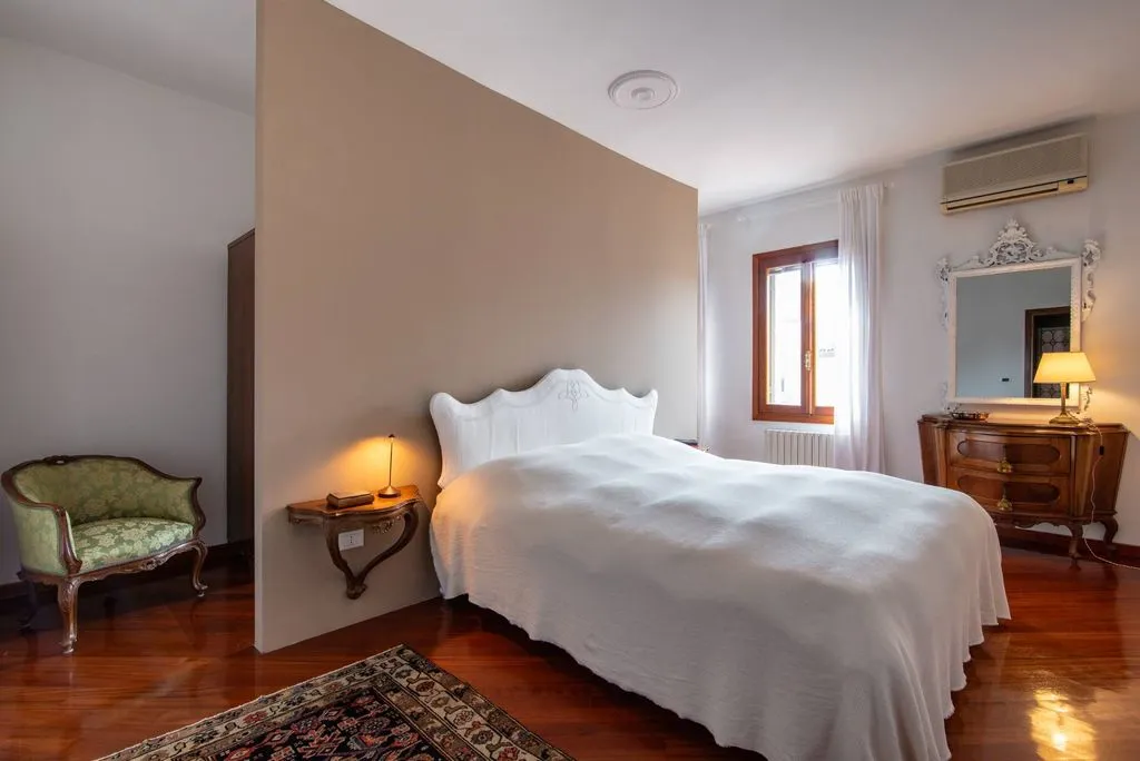 Bedrooms - Luxury Penthouse with Terrace in Venice