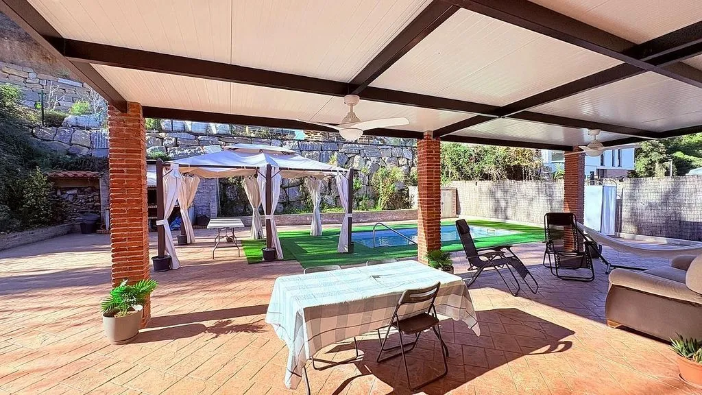 Terrasse - Modern Chalet with Pool in Can Font