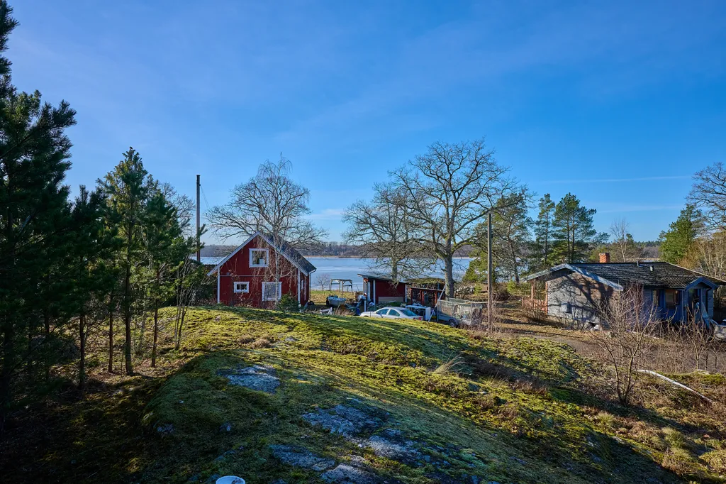 Aed - Charming Cottage with Mälaren View in Björktorp