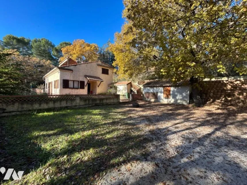 Välivaade - Traditional Villa with Pool in Éguilles
