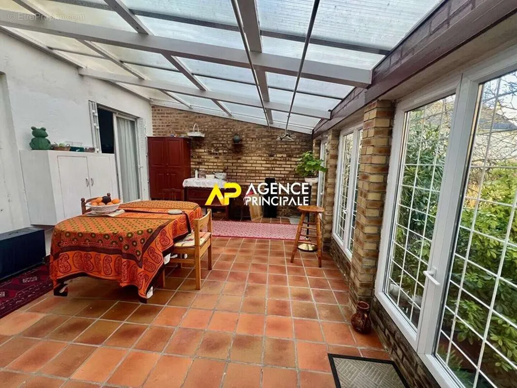 Terrazza - 1930s House with Garden in Argenteuil