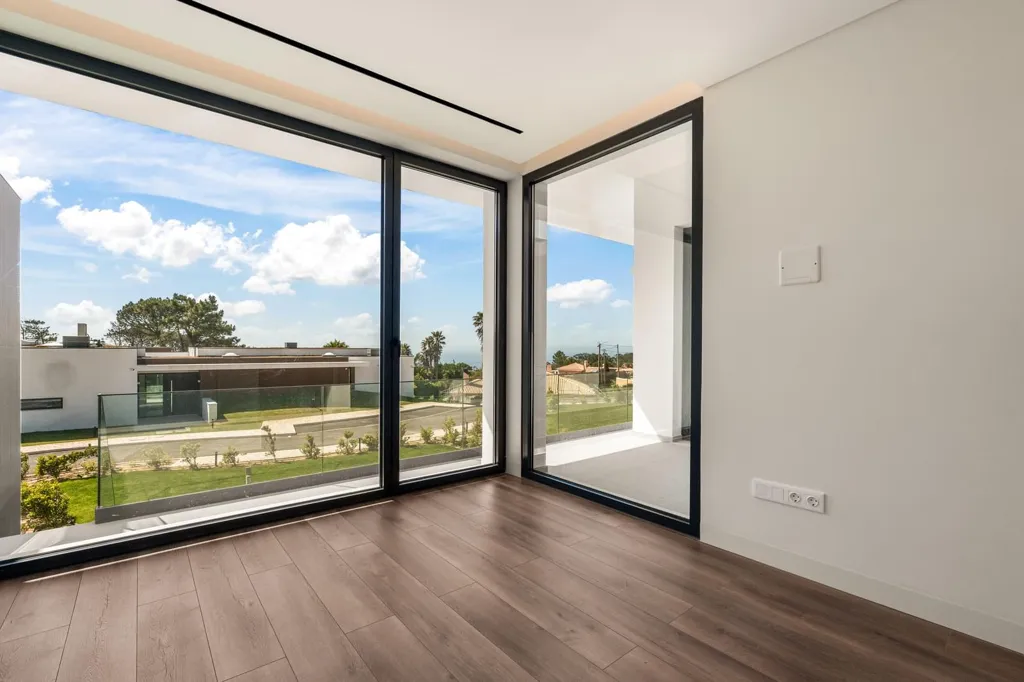 Pièces - Contemporary Villa with Pool in Sintra