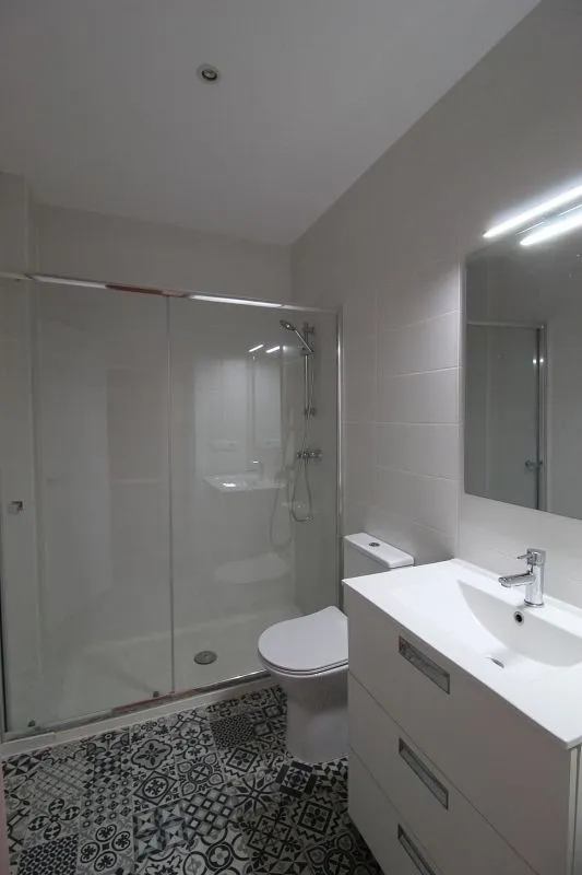 Vannitoad - Renovated Flat with Air Conditioning in Barcelona